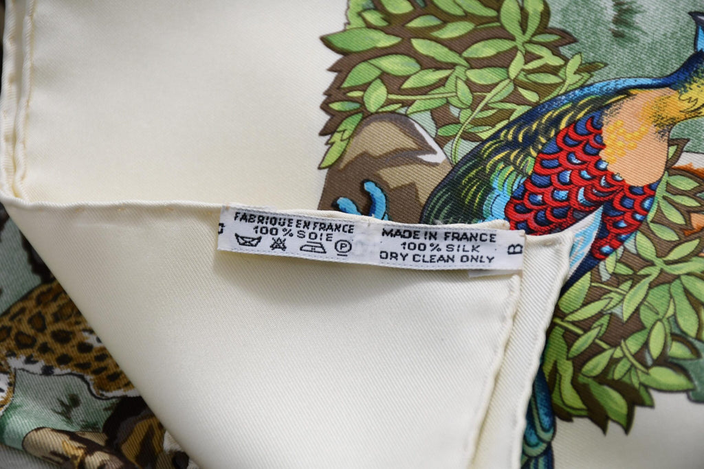 Hermes Scarf SICHUAN 90 cm by Robert Dallet cream white Carre Panda animal bird