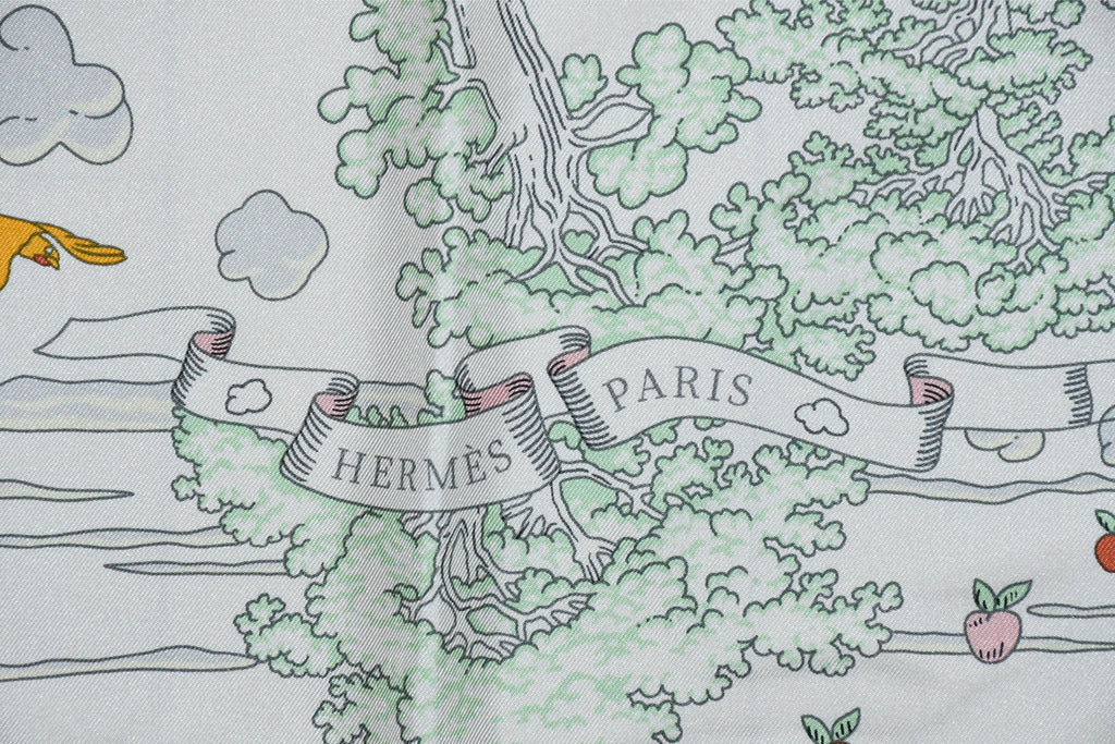 Hermes Scarf Sur Mon Nuage 90 cm silk white Carre my cloud 35"
