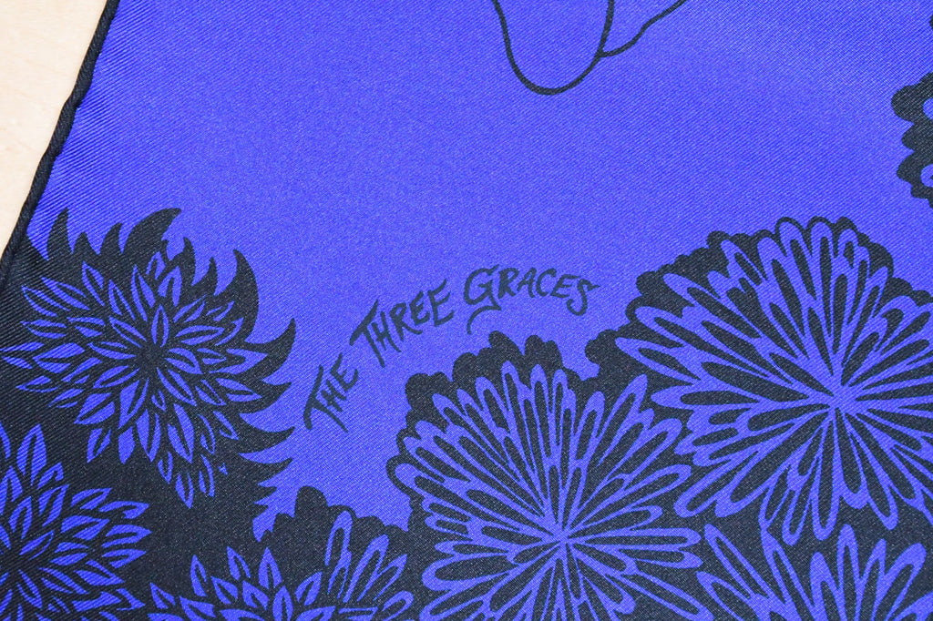 Hermes Scarf The Three Graces 90 cm silk navy blue Carre giraffe animal 35"