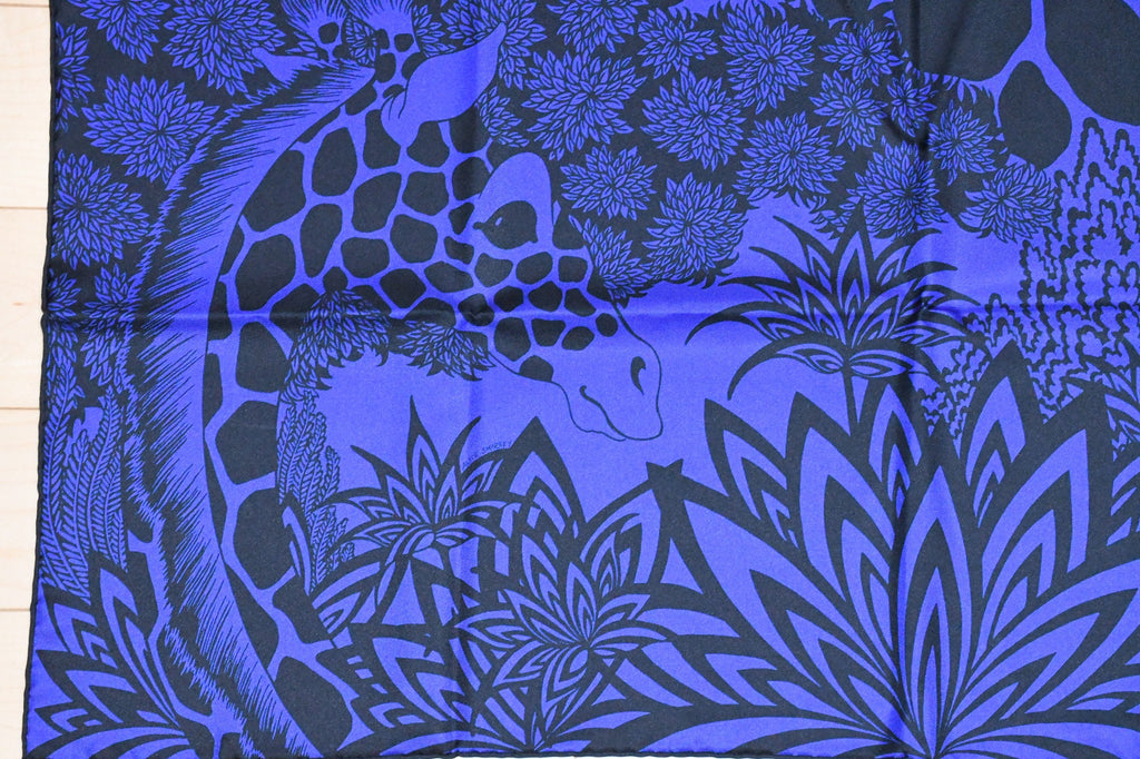 Hermes Scarf The Three Graces 90 cm silk navy blue Carre giraffe animal 35"
