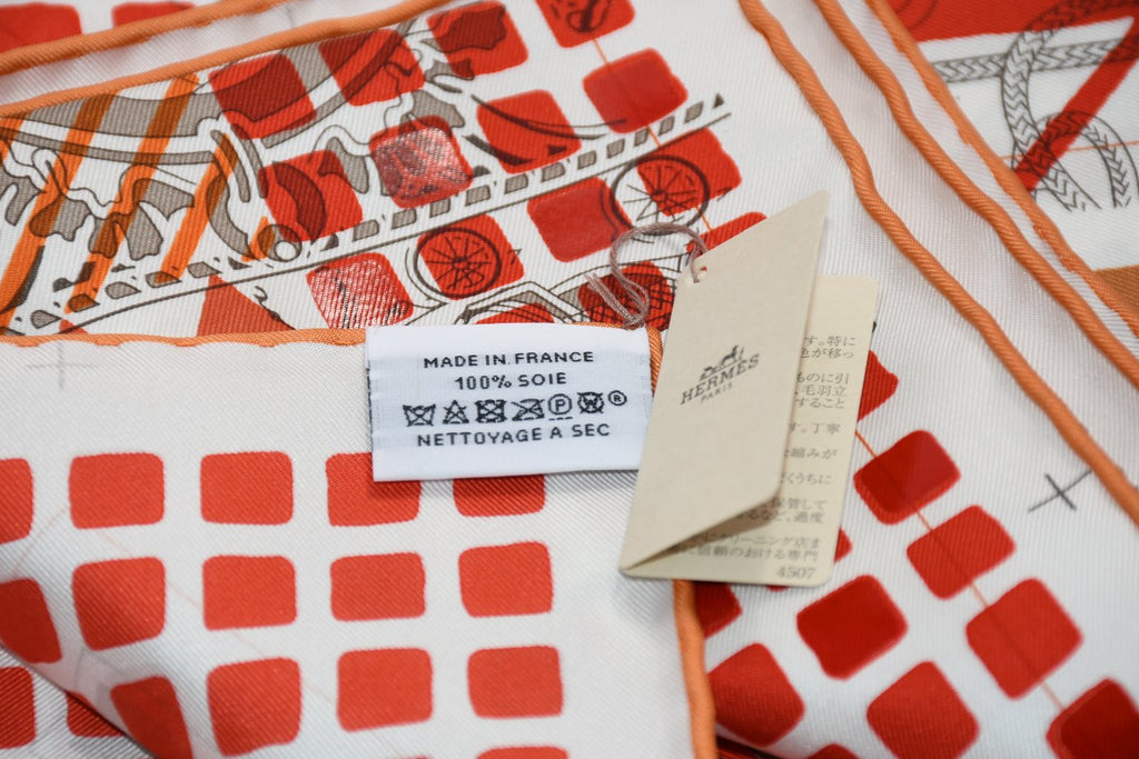 Hermes Scarf Twilly au Bloc Liste Vernie 90 cm silk red grand Carre 35"