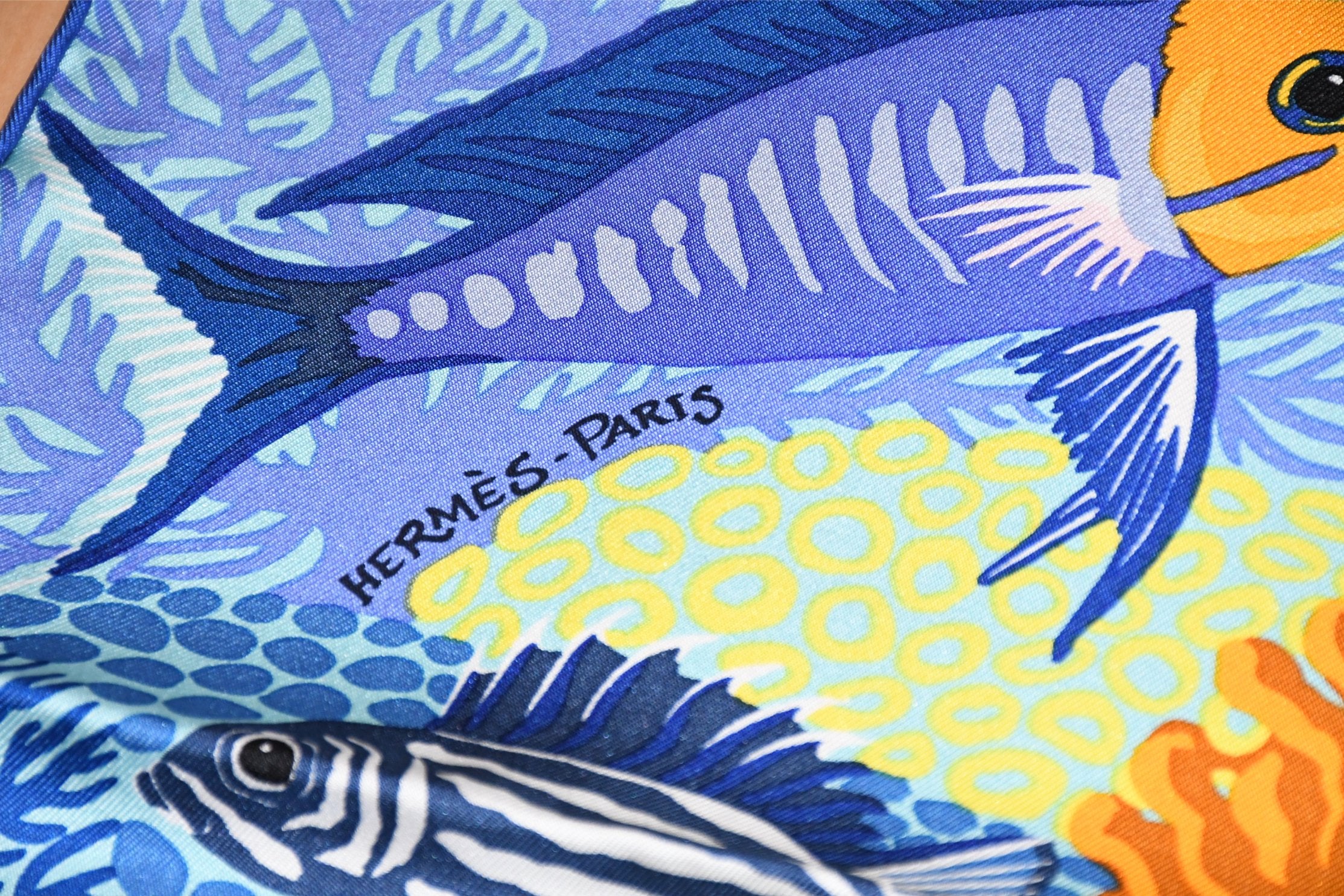Hermes Scarf Under The Waves 90 cm silk blue Carre sea turtle 35