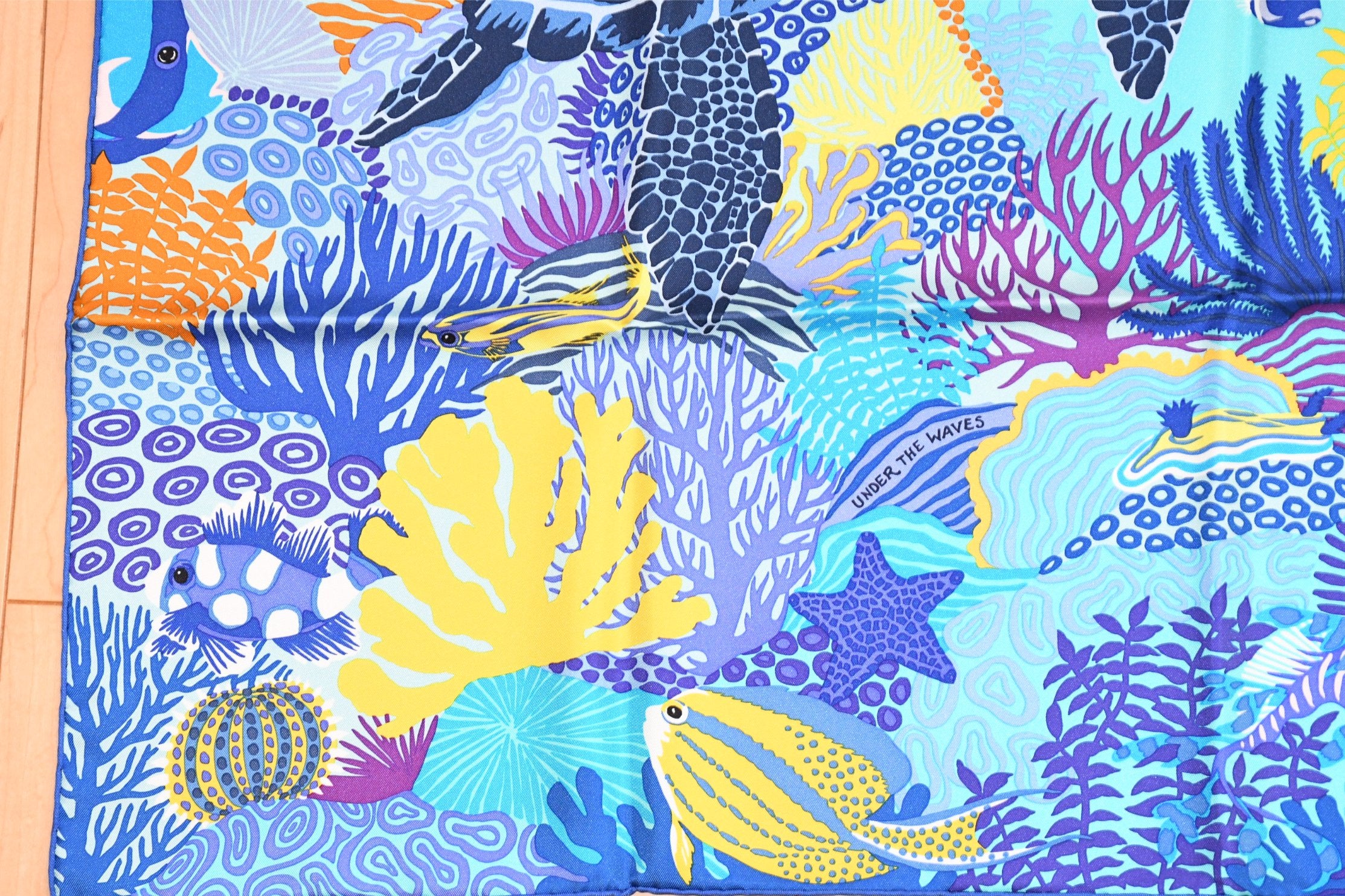 Hermes Scarf Under The Waves 90 cm silk blue Carre sea turtle 35