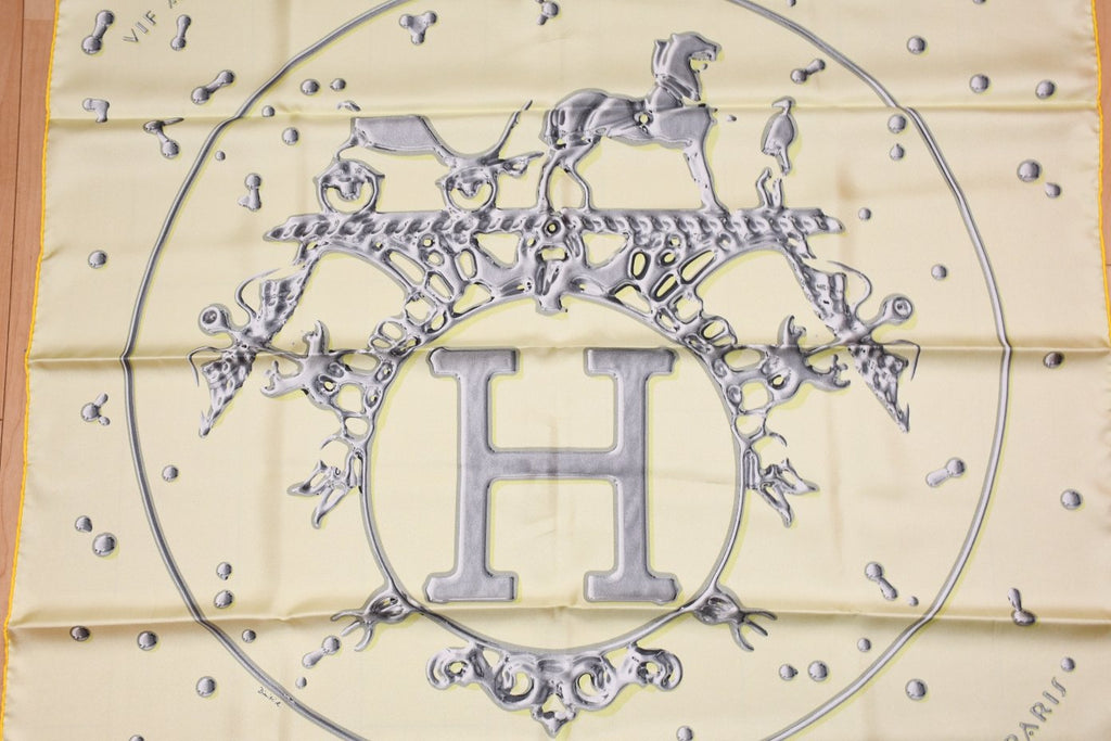 Hermes Scarf Vif Argent by Dimitri Rybaltchenko 90 cm silk light yellow Carre silver drop 35"