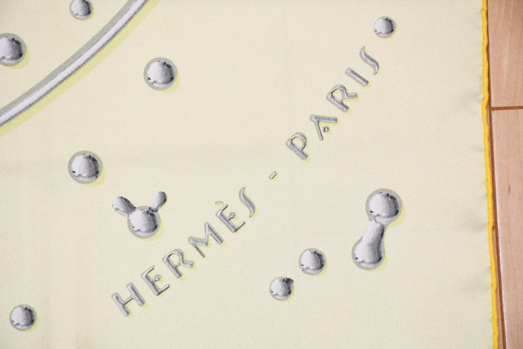 Hermes Scarf Vif Argent by Dimitri Rybaltchenko 90 cm silk light yellow Carre silver drop 35"