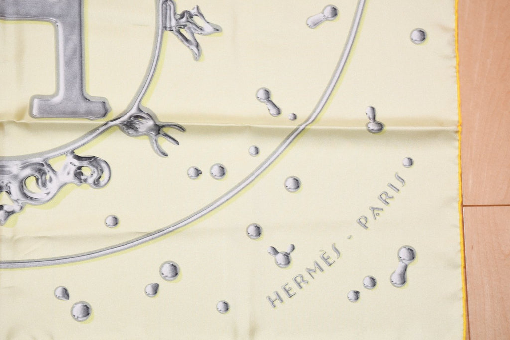 Hermes Scarf Vif Argent by Dimitri Rybaltchenko 90 cm silk light yellow Carre silver drop 35"