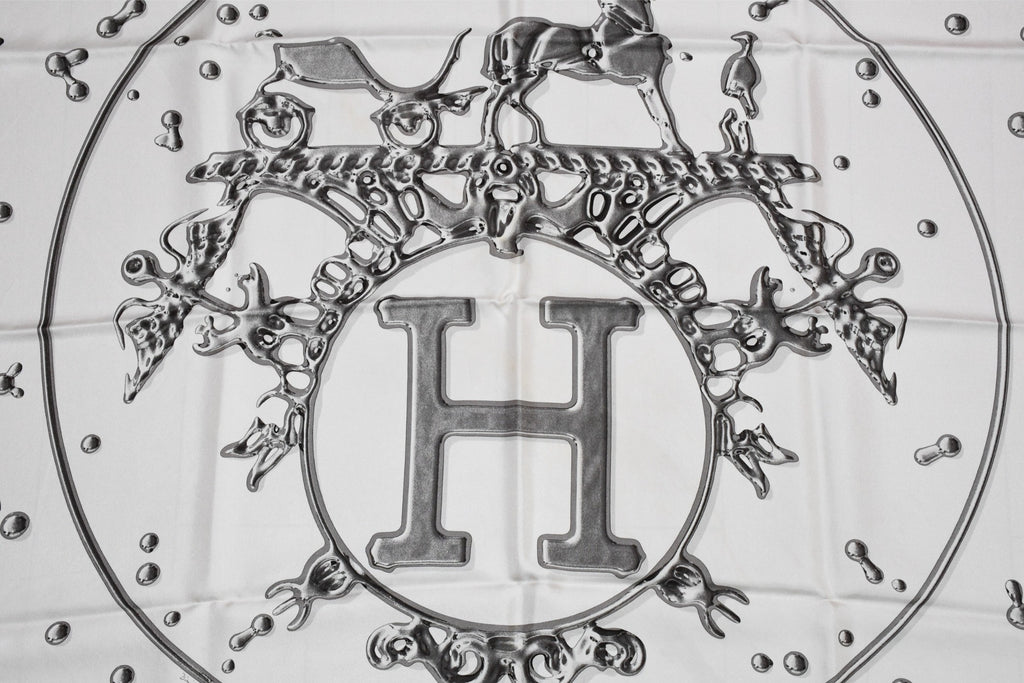 Hermes Scarf Vif Argent by Dimitri Rybaltchenko 90 cm silk white Carre silver drop