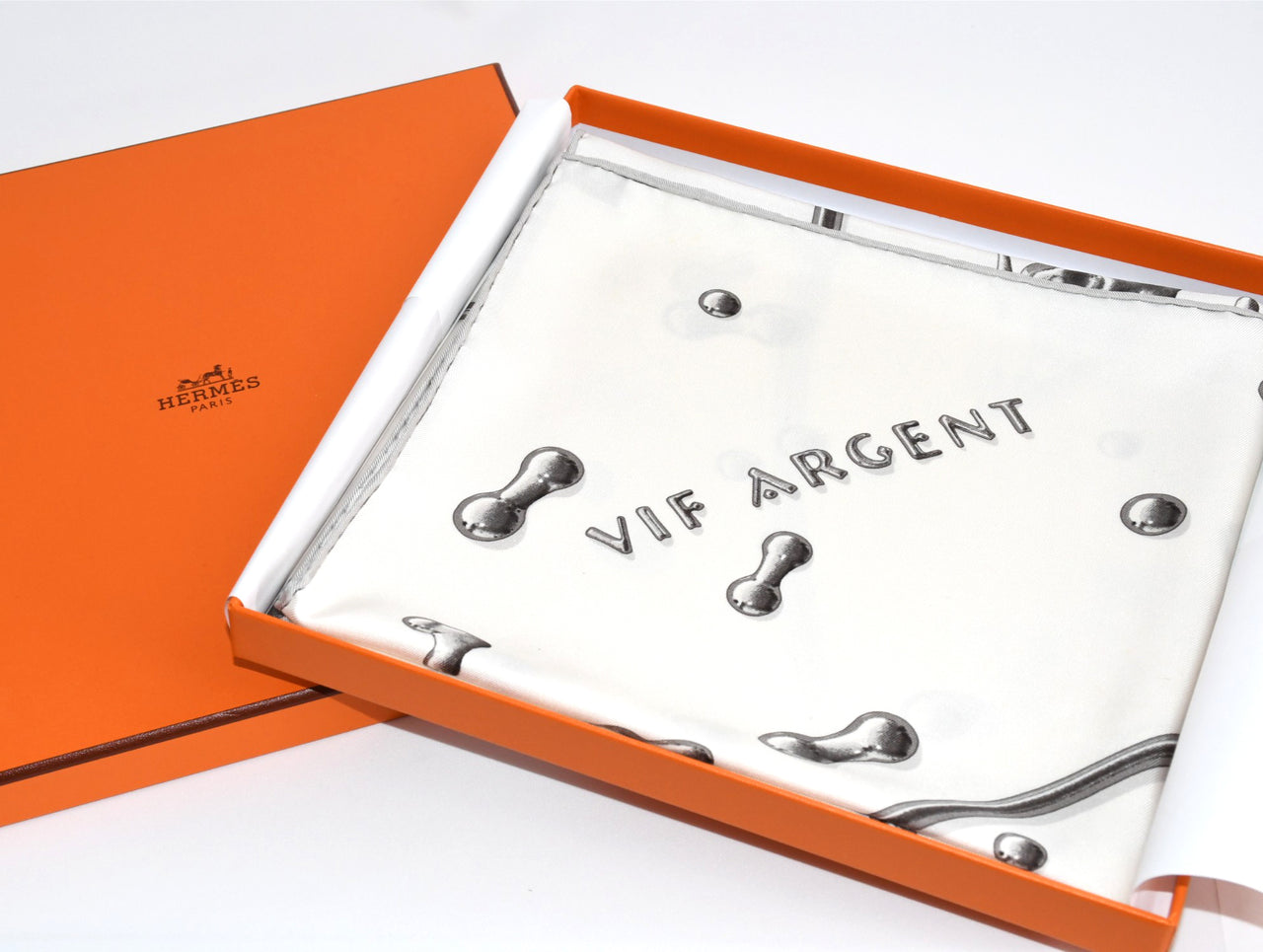 Hermes Scarf Vif Argent by Dimitri Rybaltchenko 90 cm silk white Carre silver drop