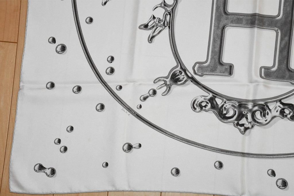 Hermes Scarf Vif Argent by Dimitri Rybaltchenko 90 cm silk white Carre silver drop