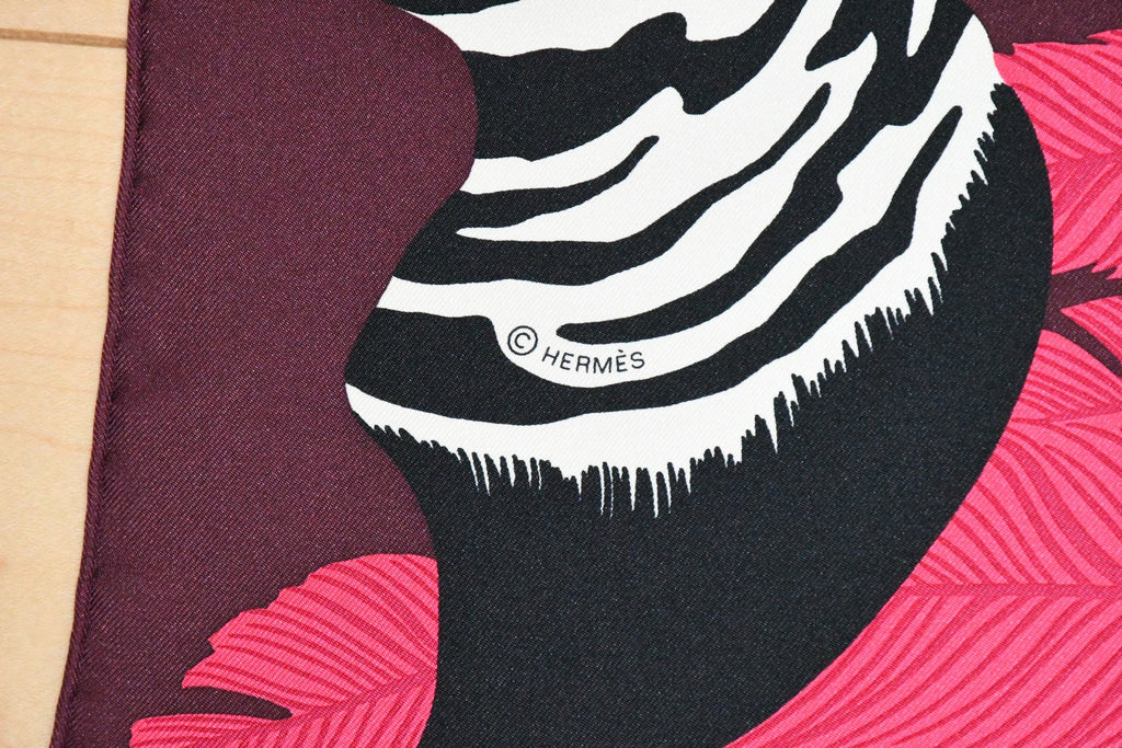 Hermes Scarf ZEBRA PEGASUS 90 cm Silk pink purple horse Carre 35"