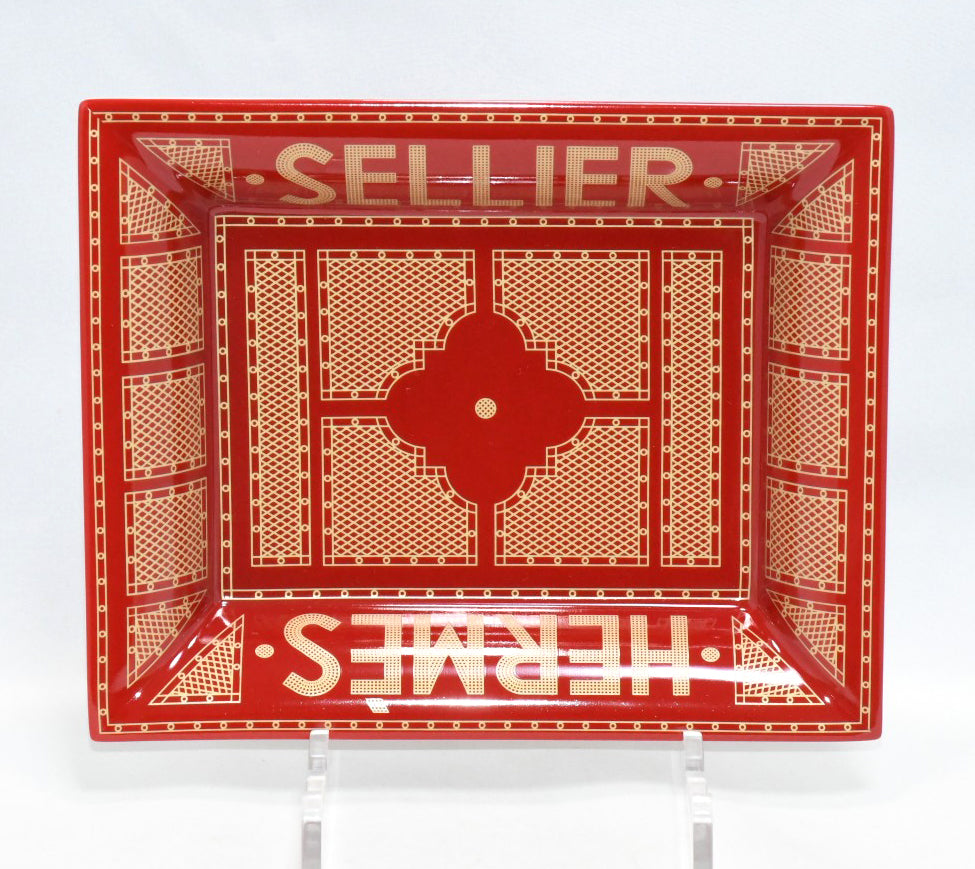 Hermes Sellier Change tray by Benoit Pierre Emery porcelain Ashtray red plate