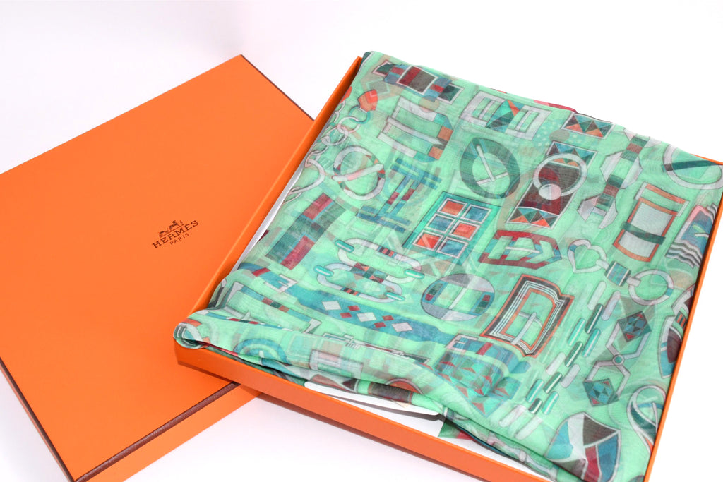 Hermes Shawl Carre en Boucles 180 x 65 cm Chiffon silk mousseline stole buckle chain