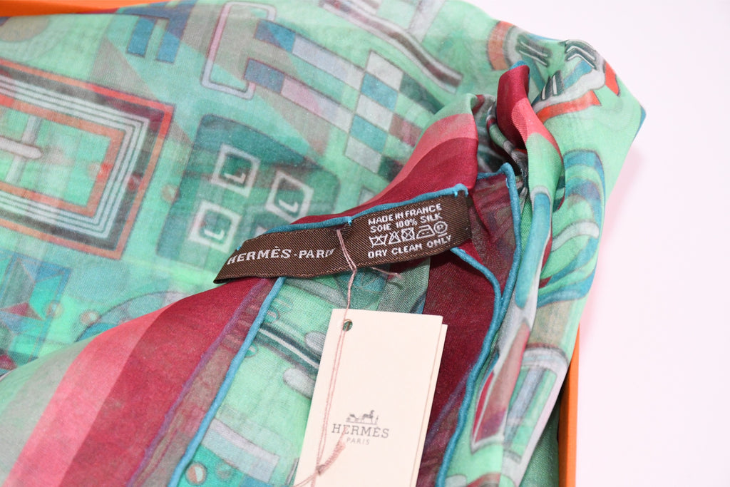 Hermes Shawl Carre en Boucles 180 x 65 cm Chiffon silk mousseline stole buckle chain
