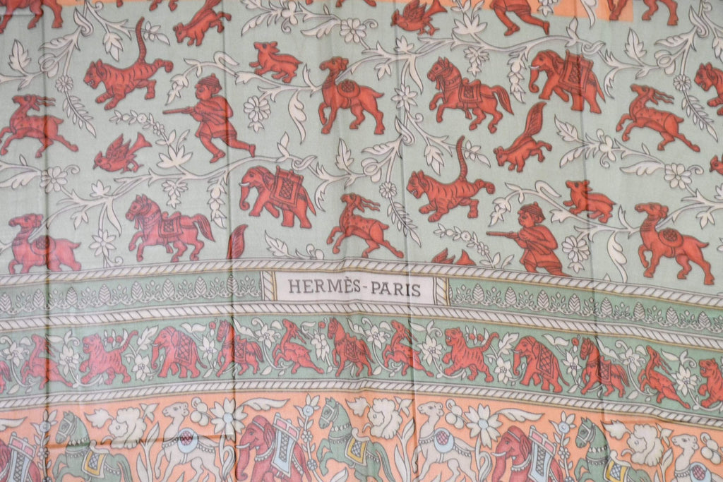 Hermes Shawl Chasee en Inde 140 cm Chiffon Silk mousseline Red 56" Scarf Stole