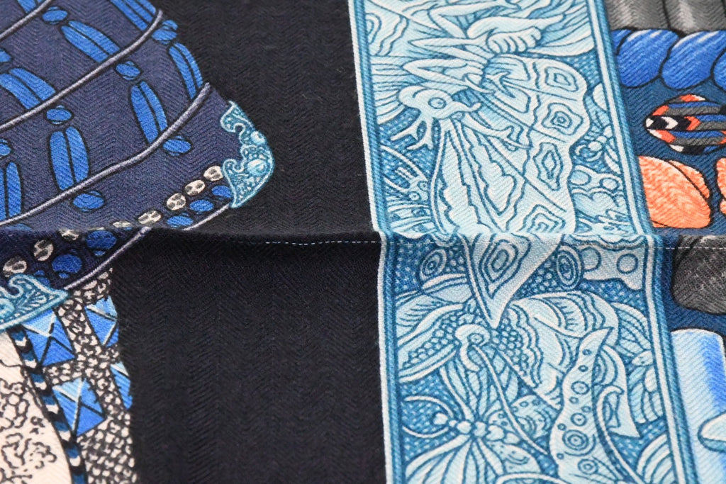 Hermes Shawl Parures de Samourais 140 cm Cashmere Silk samurai scarf carre stole 56"