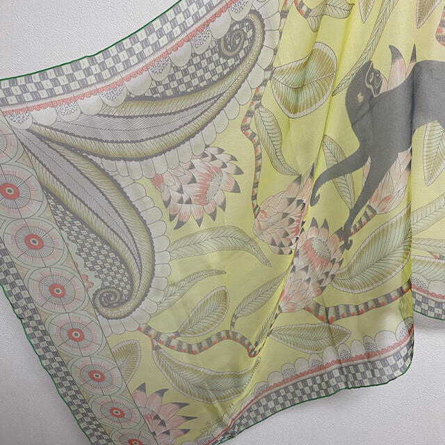 Hermes Shawl The Savana Dance 180 x 65 cm Chiffon silk mousseline yellow green stole
