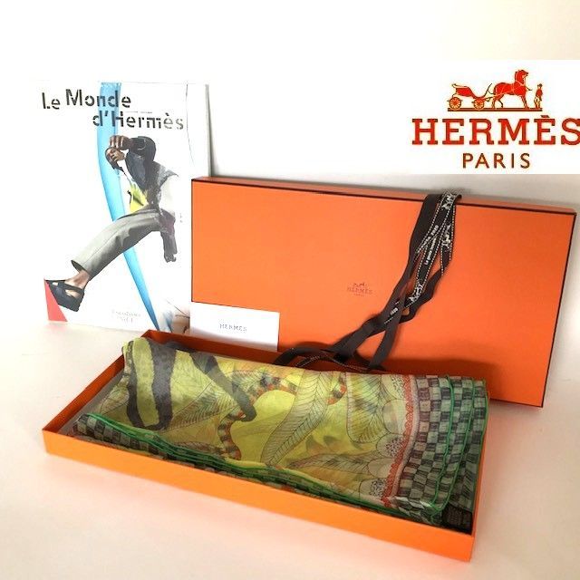 Hermes Shawl The Savana Dance 180 x 65 cm Chiffon silk mousseline yellow green stole