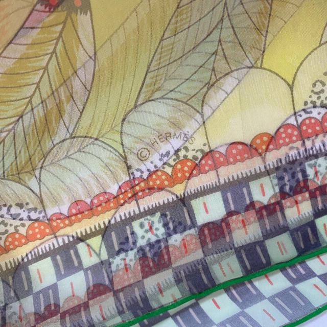 Hermes Shawl The Savana Dance 180 x 65 cm Chiffon silk mousseline yellow green stole