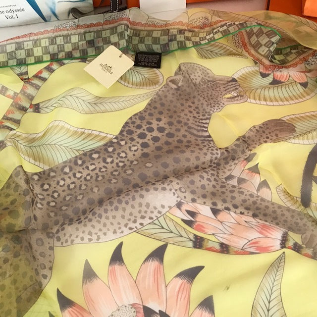 Hermes Shawl The Savana Dance 180 x 65 cm Chiffon silk mousseline yellow green stole