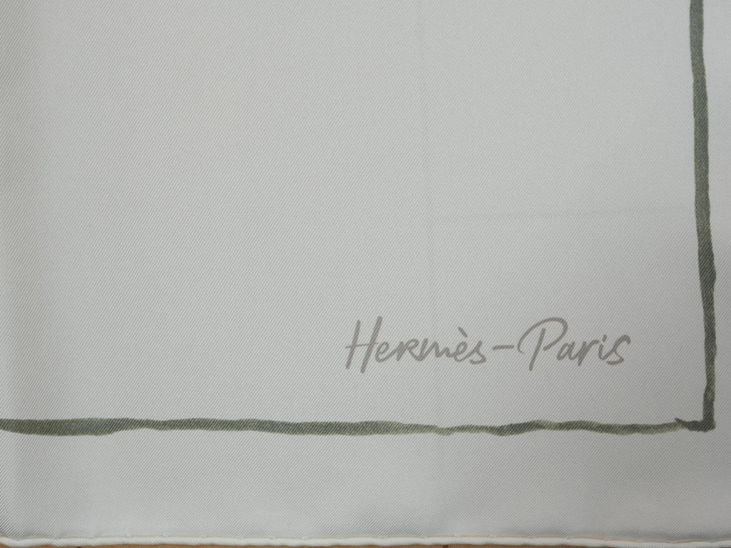 Hermes Libre Comme Pegase 90 cm silk Scarf white Carre Pegasus horse 35"