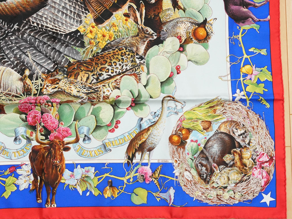 Hermes Scarf Faune Et Flore Du Texas Wildlife 90 cm by Kermit Oliver silk red blue animal Carre