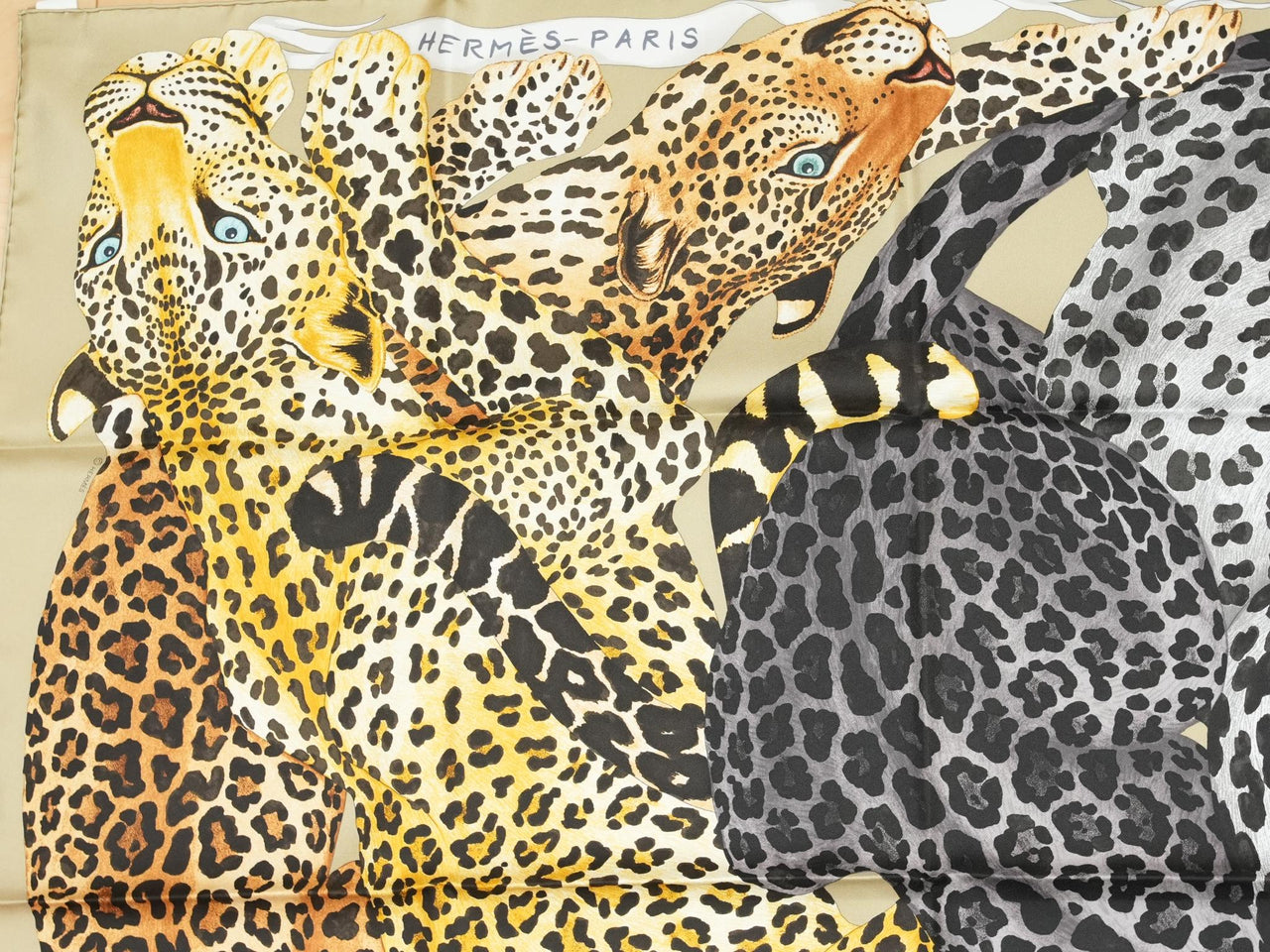 Hermes Scarf Lazy Leopardesses 90 cm silk camel beige Carre leopard animal 35"