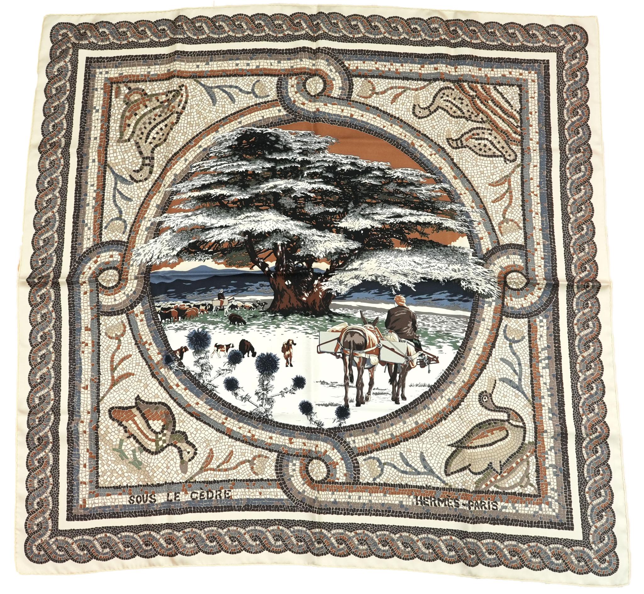 ひ*よ様 HERMES カレ90 SOUS LE CEDRE ヒマラヤ杉の下で Hermes Scarf Sous Le Cedre 90 cm silk beige white Carre cedar tree