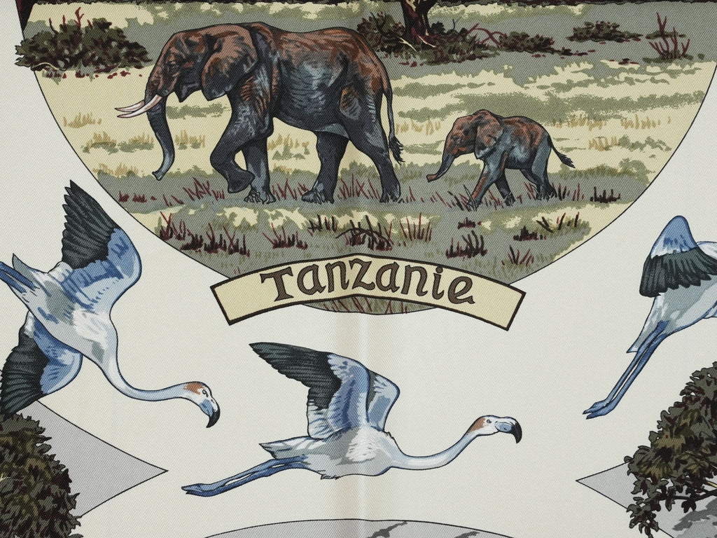 Hermes Scarf Tanzanie 90 cm silk white Carre animal cheetah 35"