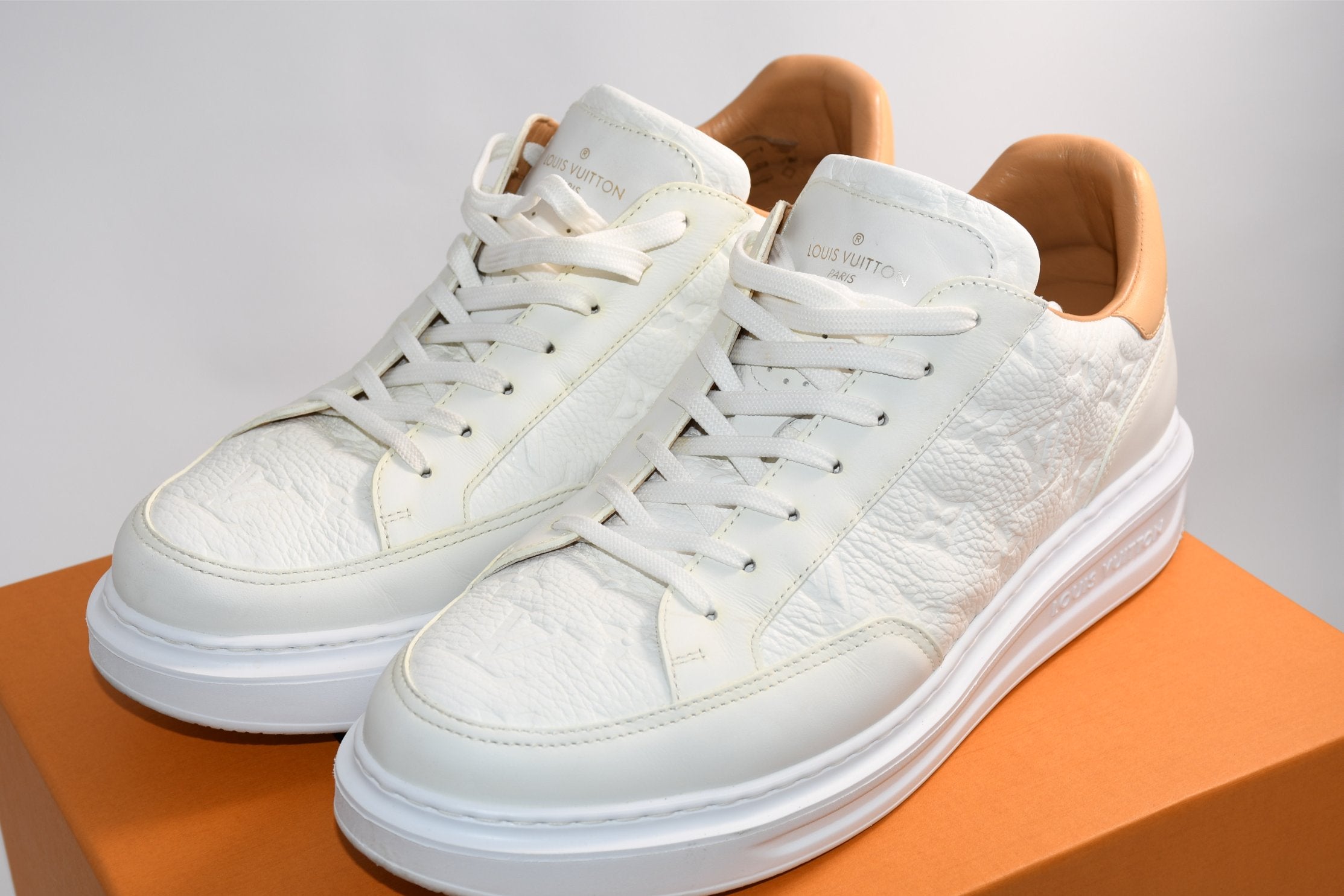 Louis Vuitton Beverly Hills Men's Sneakers white 1A8V3L Size 8 1/2