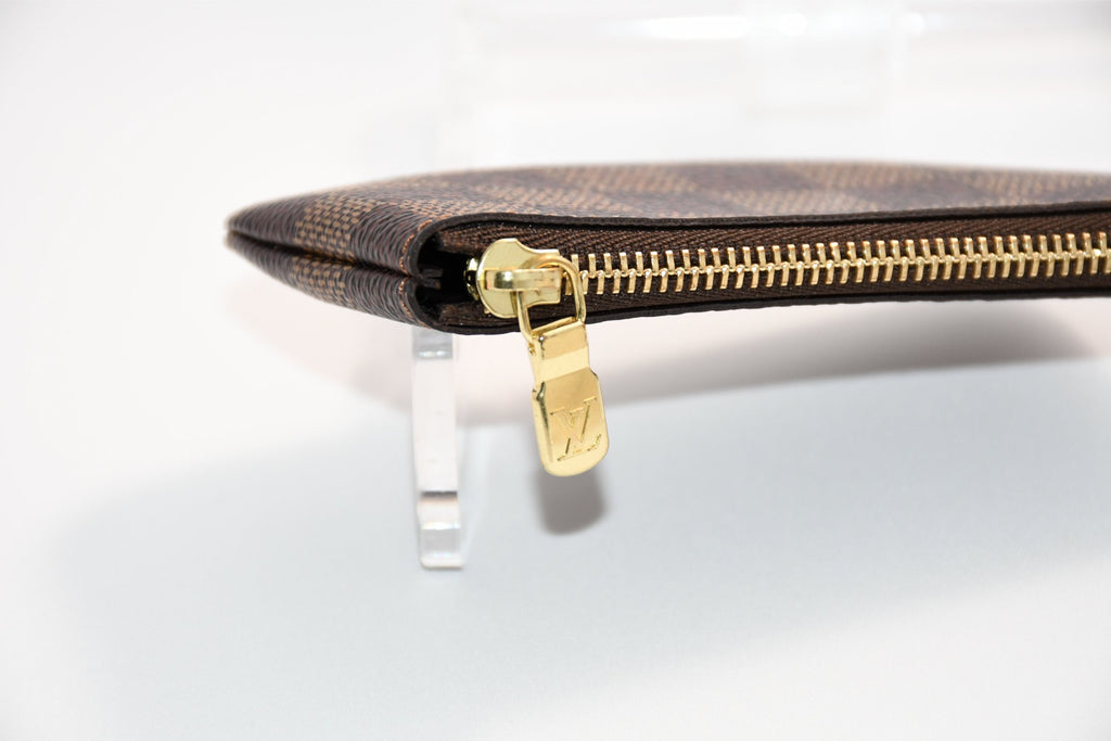 Louis Vuitton Damier Pochette Cles monogram Coin purse wallet CT4222 N62658 MINT