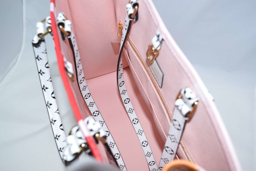 Louis Vuitton ONTHEGO Tote Giant Red Monogram bag 2019 ON THE GO M44569