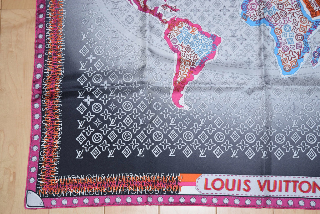 Louis Vuitton Scarf World map 86 cm Monogram Silk 34” inch Gray purple YA2