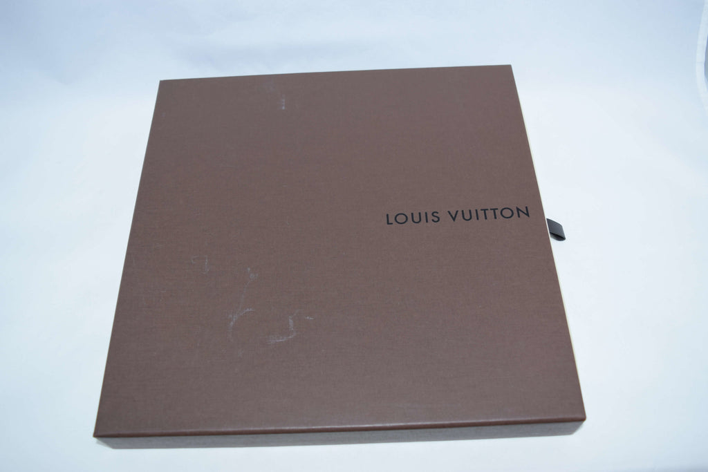 Louis Vuitton Scarf World map 86 cm Monogram Silk 34” inch Gray purple YA2