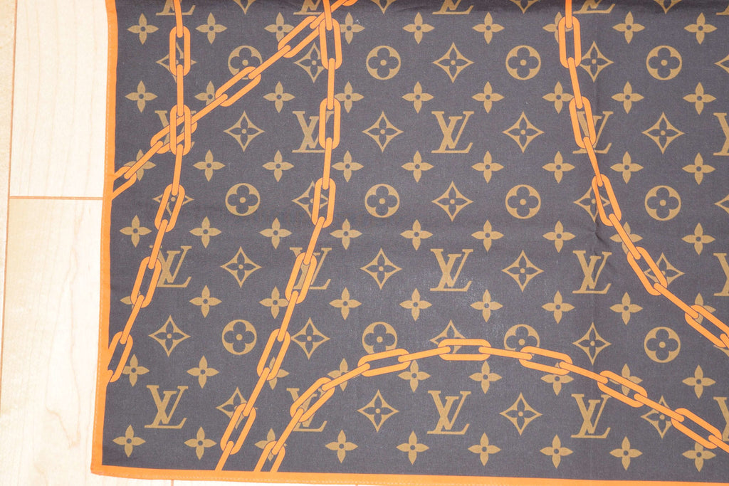 Louis Vuitton Virgil Abloh Monogram Solar Ray Chain Logo Bandana 55 cm Scarf YA2