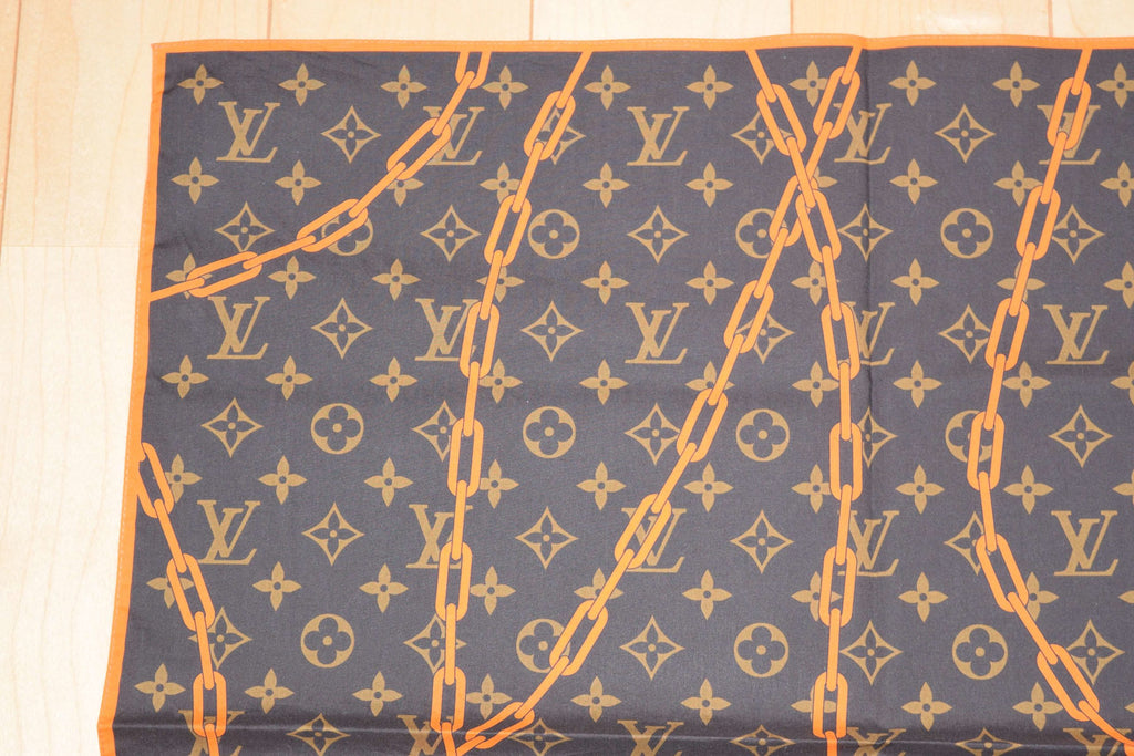 Louis Vuitton Virgil Abloh Monogram Solar Ray Chain Logo Bandana 55 cm Scarf YA2
