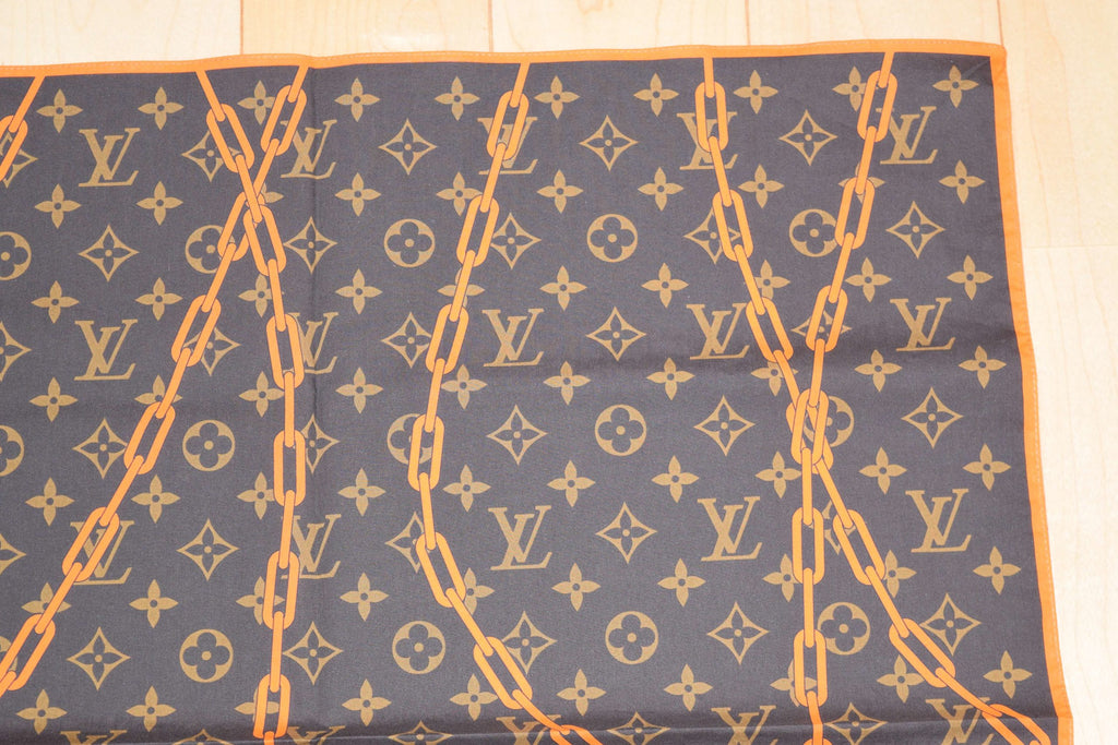 Louis Vuitton Virgil Abloh Monogram Solar Ray Chain Logo Bandana 55 cm Scarf YA2