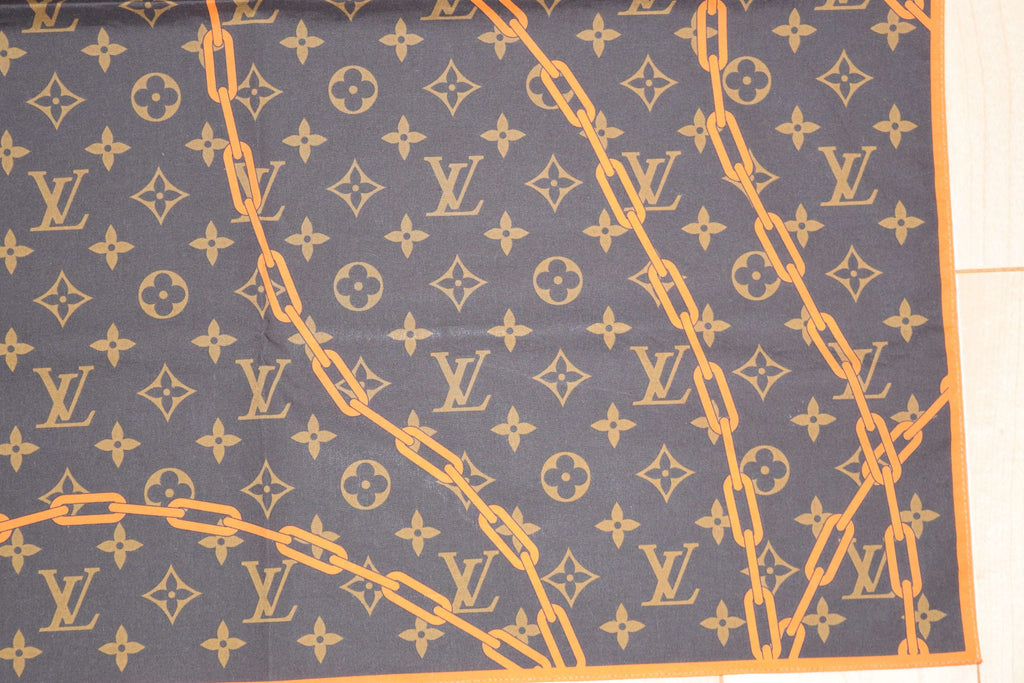 Louis Vuitton Virgil Abloh Monogram Solar Ray Chain Logo Bandana 55 cm Scarf YA2
