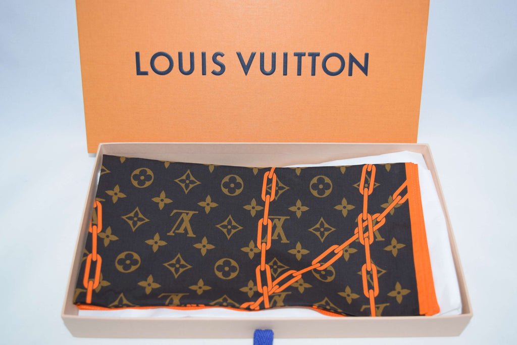 Louis Vuitton Virgil Abloh Monogram Solar Ray Chain Logo Bandana 55 cm Scarf YA2