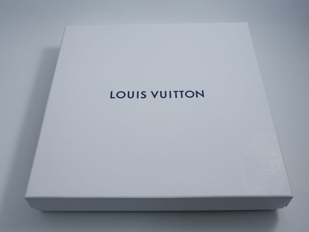 Louis Vuitton Dinner Plate 27 cm porcelain Monogram flower blue 10.6”