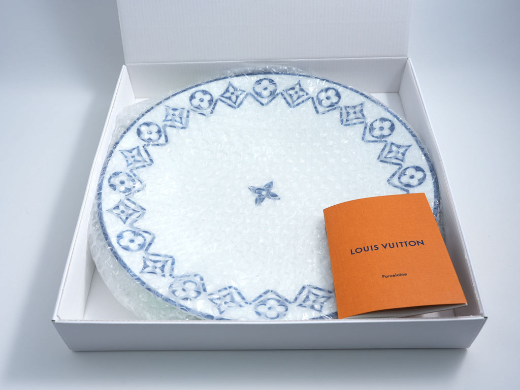 Louis Vuitton Dinner Plate 27 cm porcelain Monogram flower blue 10.6”