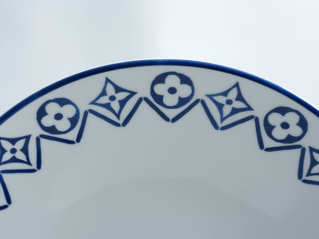 Louis Vuitton Dinner Plate 27 cm porcelain Monogram flower blue 10.6”