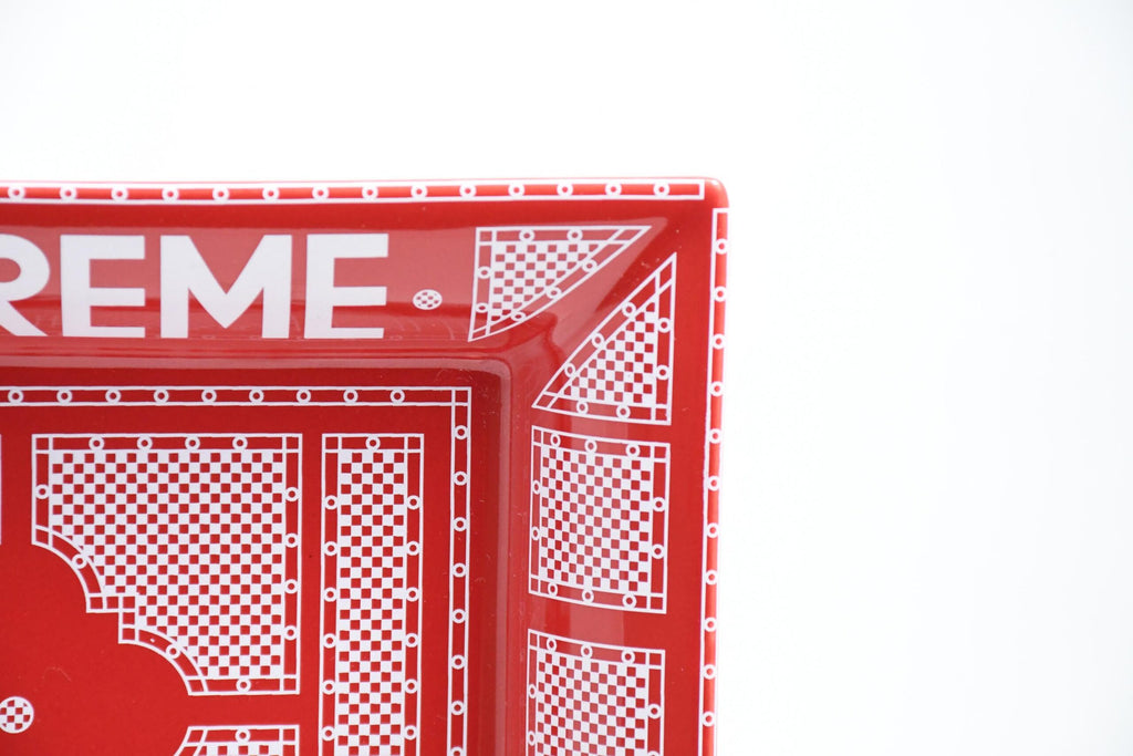 SUPREME Hermes Ceramic Change tray red Ashtray plate Vide poche