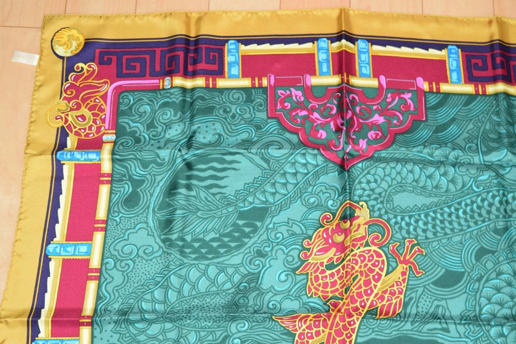 must de Cartier Scarf LE DRAGON MYSTERIEUX Silk 87 cm Green Shawl Foulard YA15820