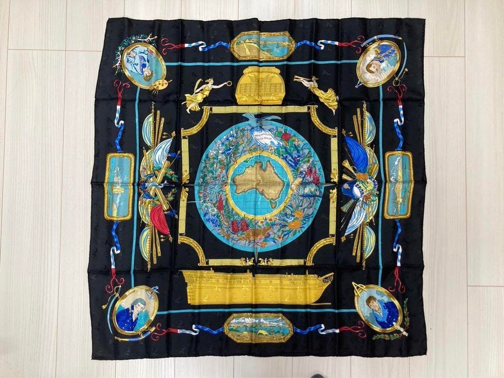 Hermes Scarf Le Geographe Silk 90 cm Black geography Carre