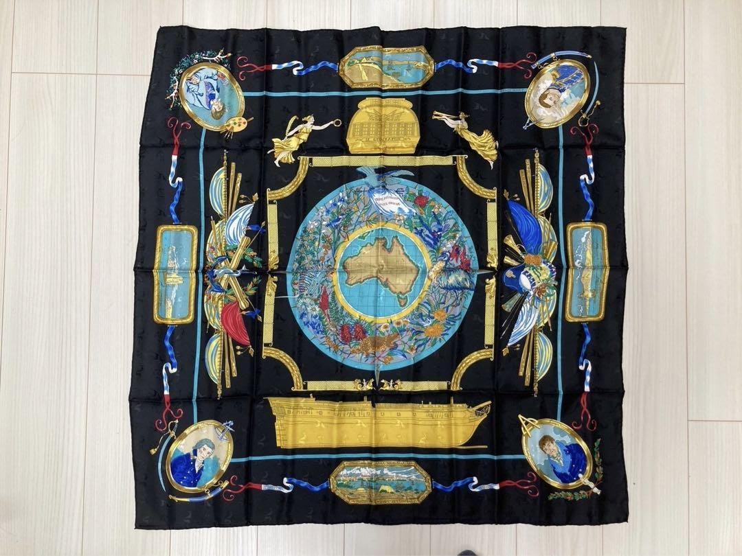 Hermes Scarf Le Geographe Silk 90 cm Black geography Carre