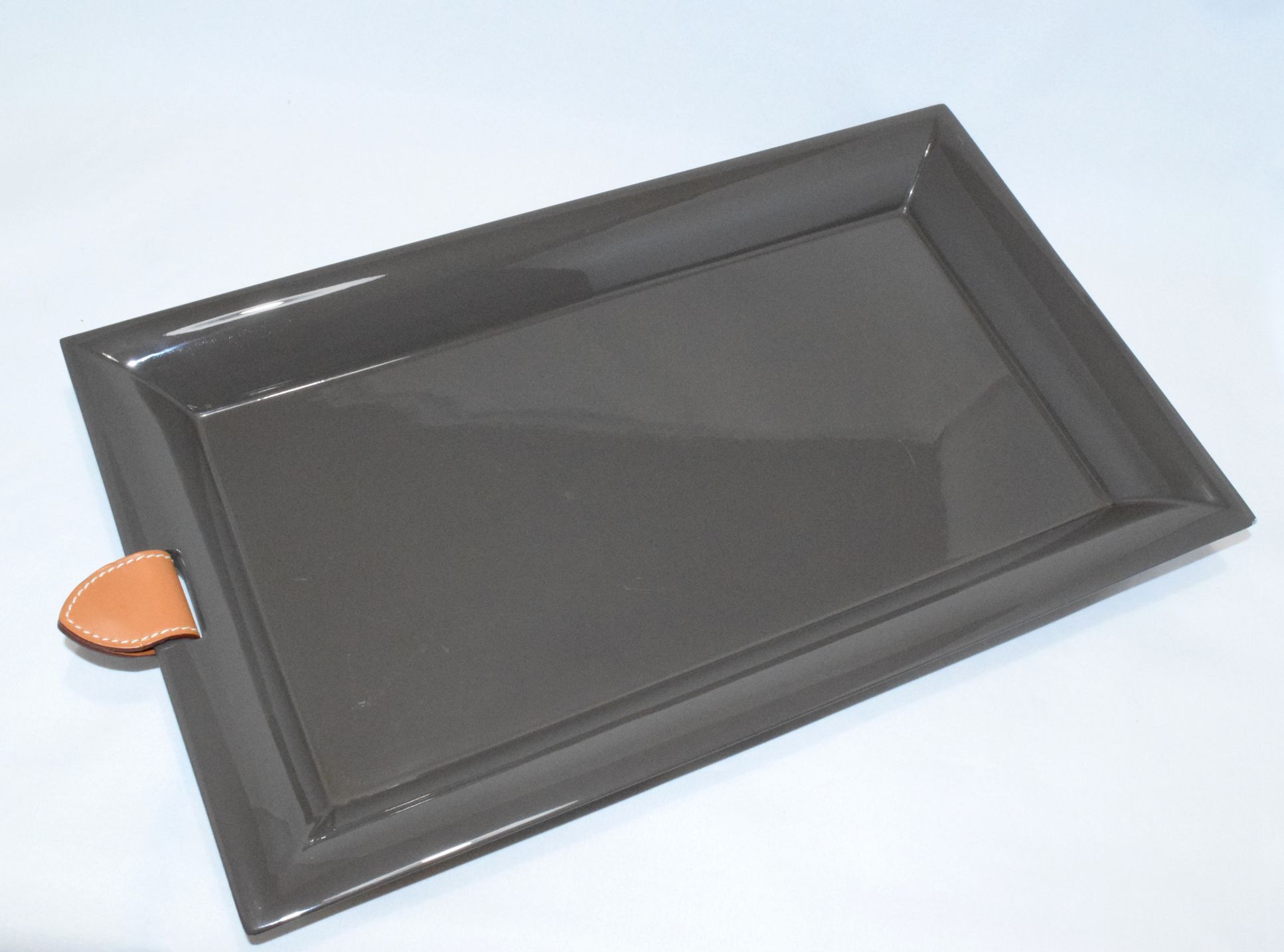 Hermes LACQUER Jepara Long change Tray 14 x 7.5 étoupe Leather