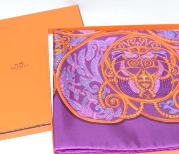 Hermes Scarf La Charmante aux Animaux Silk 90 cm Purple Multicolor NWT ...