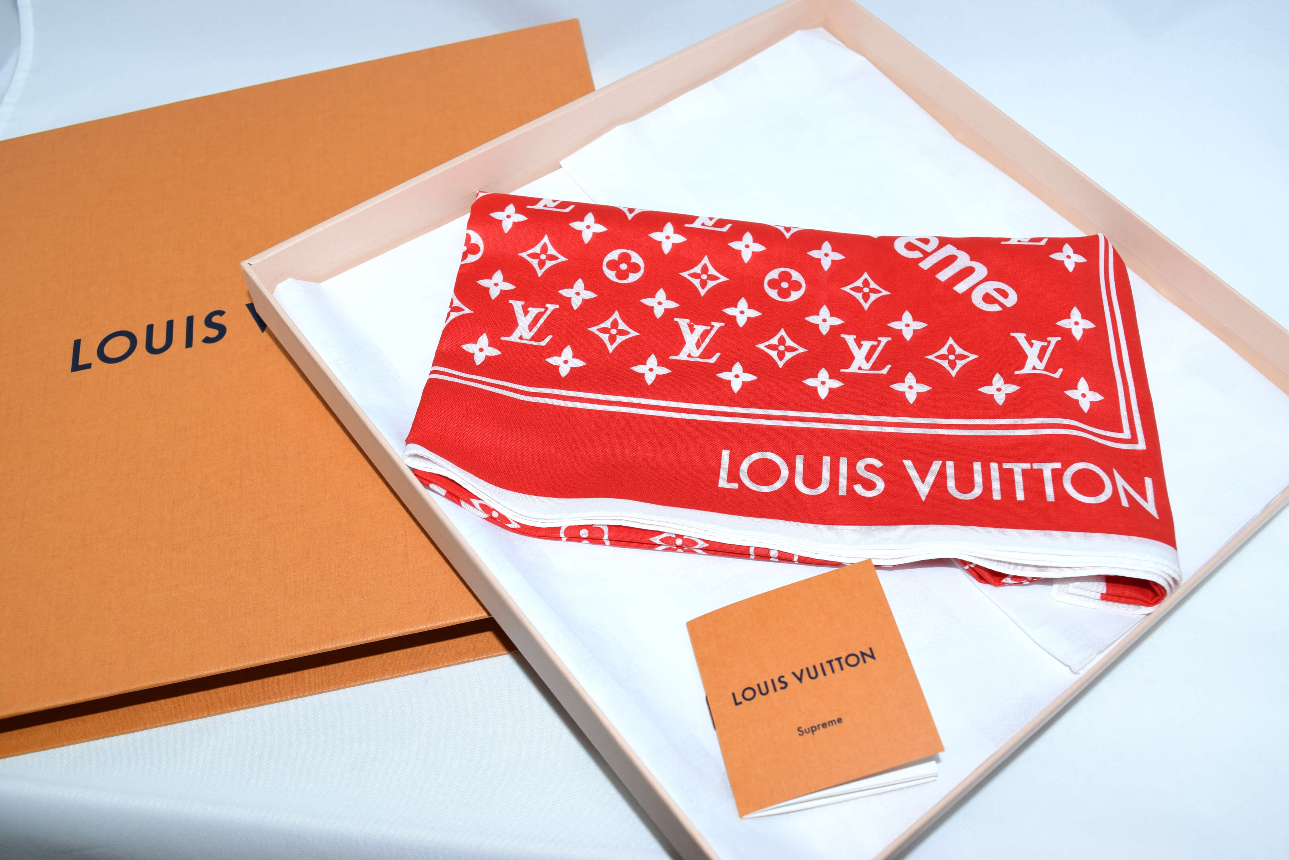 Louis Vuitton Supreme MP1888 Monogram Scarf Bandana Red Used from Japan