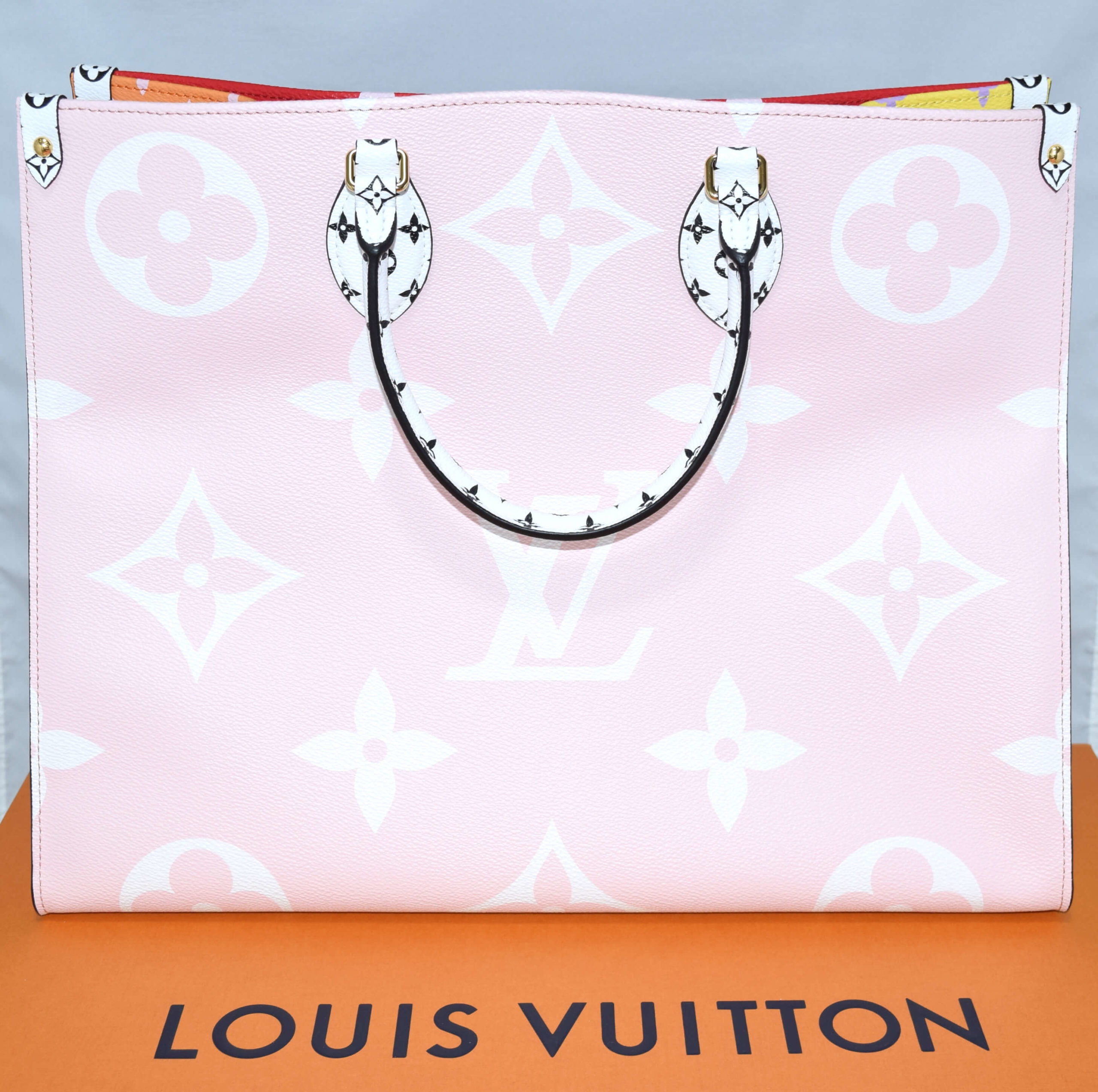 lv on the go tote pink