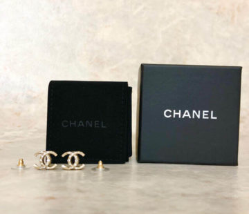 CHANEL CC Rhinestones Stud Earrings with Box - Grancha Kauzo Japan Second  Hand Luxury Bags & Accessories